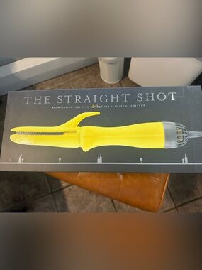Drybar Yellow The Straight Shot Blow-Drying Flat Iron